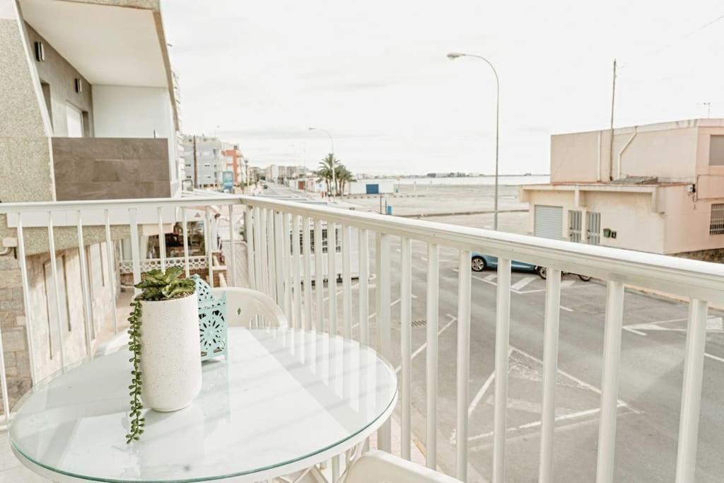 Apartamento Frente Al Mar, Familiar Y Acogedor. Santa Pola Luaran gambar