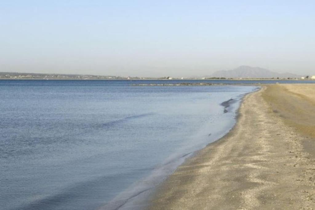 Apartamento Frente Al Mar, Familiar Y Acogedor. Santa Pola Luaran gambar