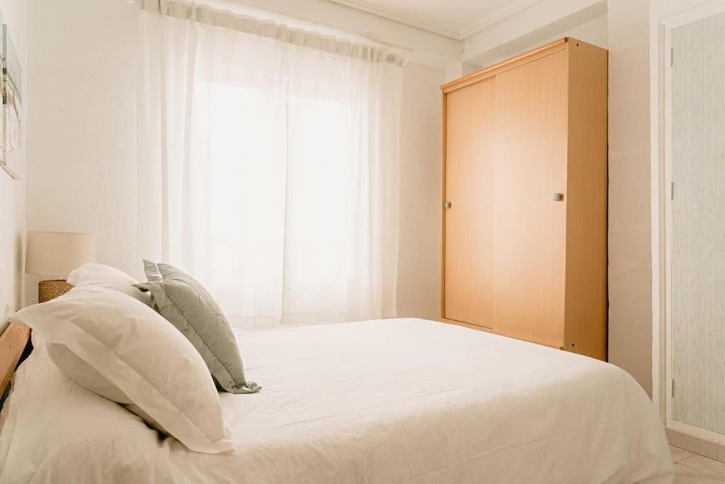 Apartamento Frente Al Mar, Familiar Y Acogedor. Santa Pola Luaran gambar